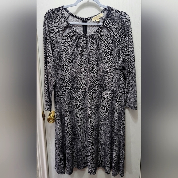 Michael Kors Dress XL Extra Large Black White Stretch A Line EUC - Picture 1 of 8